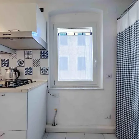 Centralissimo Bilocale A 50 Mt Dal Mare