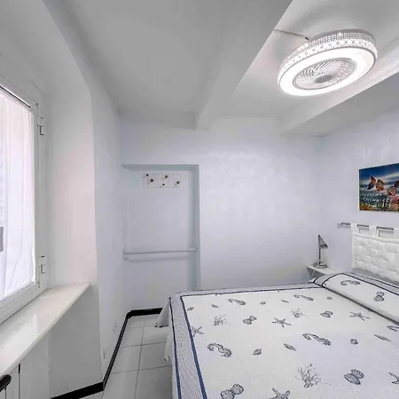 Centralissimo Bilocale A 50 Mt Dal Mare