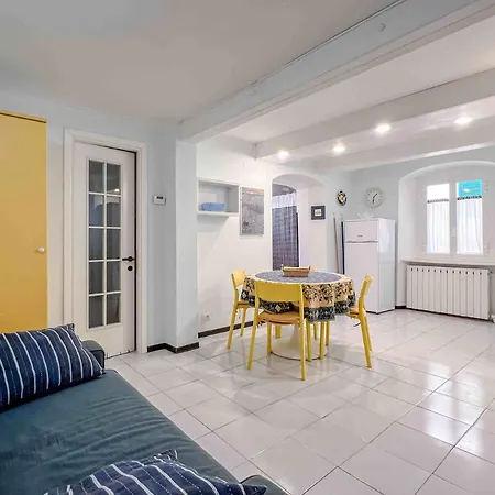 Centralissimo Bilocale A 50 Mt Dal Mare